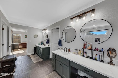 Experience the perfect blend of modern comfort and peaceful East - photo 30