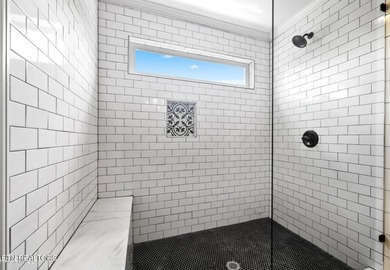 Experience the perfect blend of modern comfort and peaceful East - photo 31