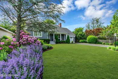 Nestled on a coveted 65' x 150' lot in one of the most - photo 4