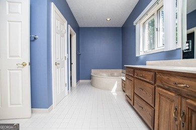 Welcome to this beautifully maintained four-sided brick ranch - photo 35