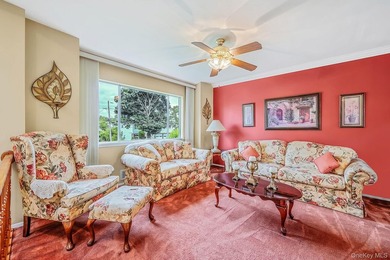 This home has been lovingly cared for by its original owner - photo 4