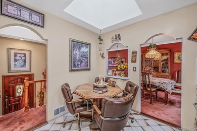 This home has been lovingly cared for by its original owner - photo 9