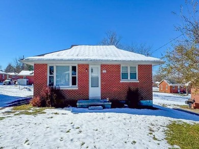 Campbellville City Lake Home For Sale in Campbellsville Kentucky