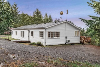 Beautifully renovated home situated on 3 private acres in a - photo 23