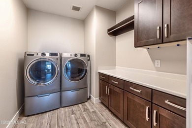 An Ideally located, Highly Upgraded, and Expanded 2594 Sq. Ft - photo 27