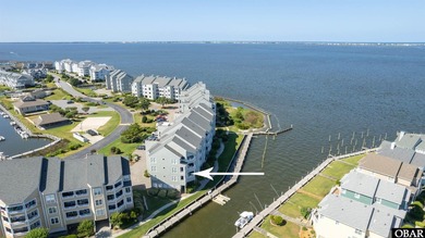 This lovely 3 bedroom, 2 bath, END UNIT, with ELEVATOR, FIRST - photo 32