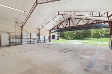Under contract-accepting backup offers. WELCOME TO YOUR PRIVATE - photo 4
