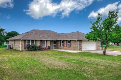 Lake Home For Sale in East Tawakoni, Texas