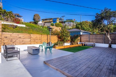 Perched on a quiet hillside in the highly sought-after Loma - photo 2