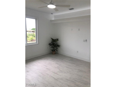 This newly constructed duplex represents an exceptional income - photo 8