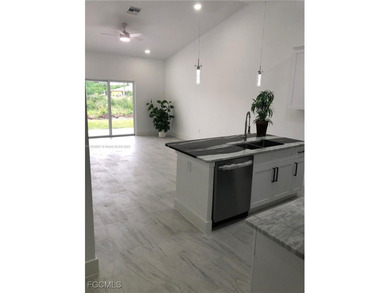 This newly constructed duplex represents an exceptional income - photo 6