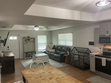Well-maintained CBS home located in an established Okeechobee - photo 10
