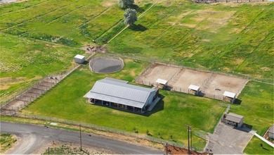 MLS# 291752 Welcome to 35803 Rayhill Rd-an exceptional 22 - photo 12