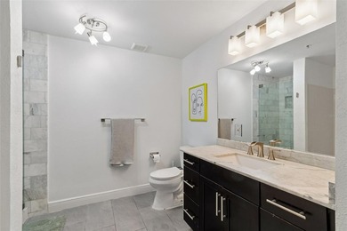 Welcome to your stunning 15th-floor oasis, where luxury meets - photo 18