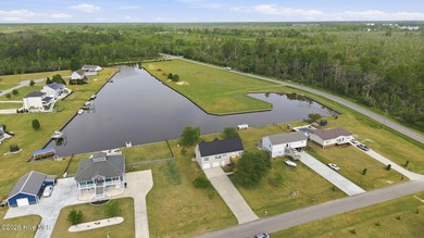 Spacious 4 bedroom waterfront home located on Bay Lake that - photo 19