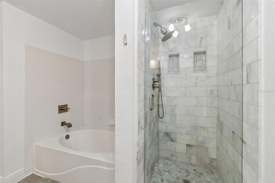 Welcome to your stunning 15th-floor oasis, where luxury meets - photo 19
