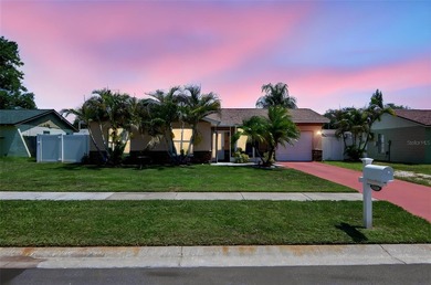Beautifully updated 3 bedroom, 2 bath concrete block, large salt - photo 1