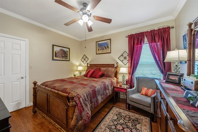 3 NEW BAY WINDOWS, REENFORCED PRIVACY FENCE! Imagine coming home - photo 21