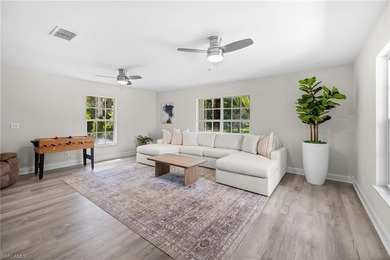 Welcome to your own private Naples retreat on 2.73 fully fenced - photo 3