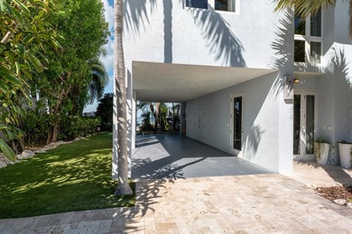 This luxury bayfront home in the Florida Keys offers - photo 5