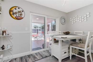 Beautifully updated 3 bedroom, 2 bath concrete block, large salt - photo 9