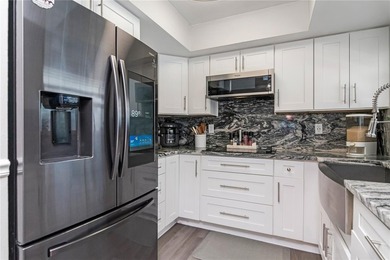 Beautifully updated 3 bedroom, 2 bath concrete block, large salt - photo 10