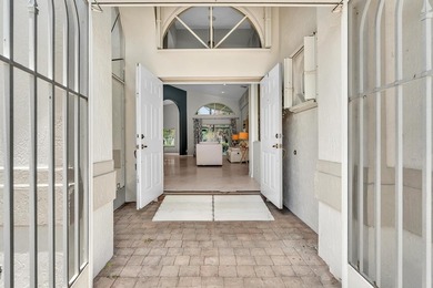 Gorgeous 3BR/2.5BA Mediterranean with panoramic full lake views - photo 37