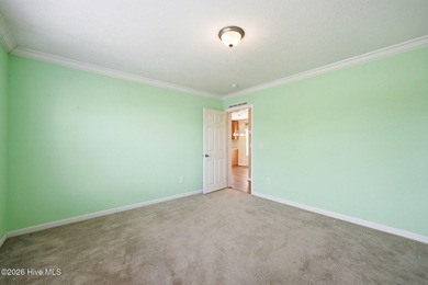Spacious 4 bedroom waterfront home located on Bay Lake that - photo 43