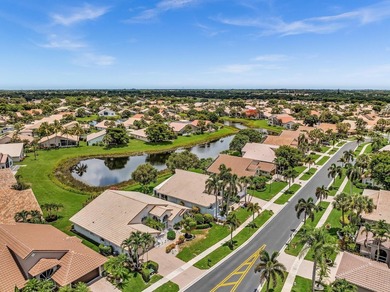 Gorgeous 3BR/2.5BA Mediterranean with panoramic full lake views - photo 47