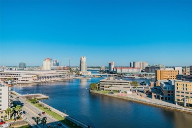 Welcome to your stunning 15th-floor oasis, where luxury meets - photo 50