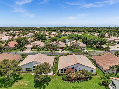 Gorgeous 3BR/2.5BA Mediterranean with panoramic full lake views - photo 50
