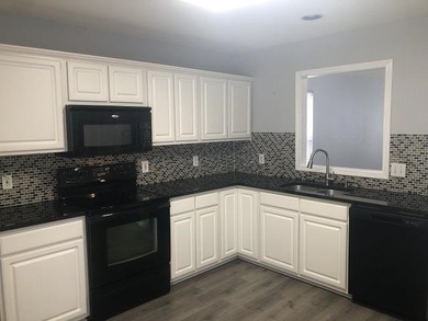 Carolina Forest - 3 bed, 2 baths.1,628 Heated sq ft. Located in - photo 3