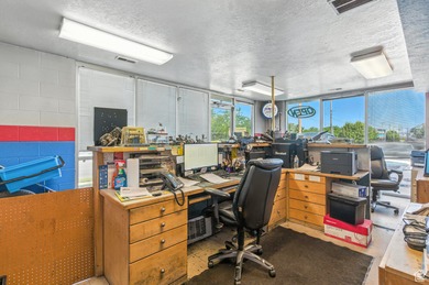 This well-maintained automotive shop offers a rare opportunity - photo 9