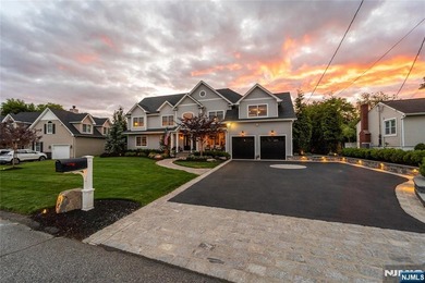 Welcome to 11 Amelia Drive in Old Tappan - a fully upgraded - photo 2