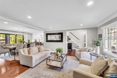 Welcome to 11 Amelia Drive in Old Tappan - a fully upgraded - photo 5