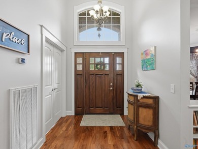 Amazing full brick custom home located in *Savannah Place*, a - photo 12