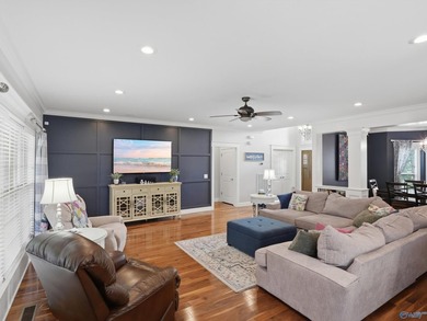 Amazing full brick custom home located in *Savannah Place*, a - photo 13