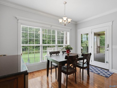 Amazing full brick custom home located in *Savannah Place*, a - photo 19