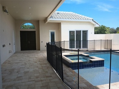 REDUCED! Priced to sell this week! The Courtyard Junior plan in - photo 4