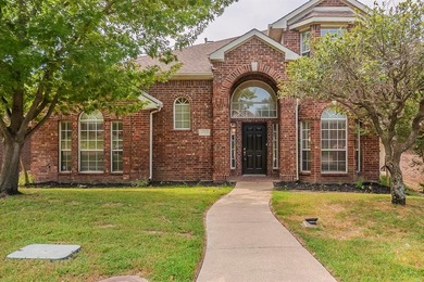 Lake Ray Hubbard Home Active Under Contract in Rockwall Texas