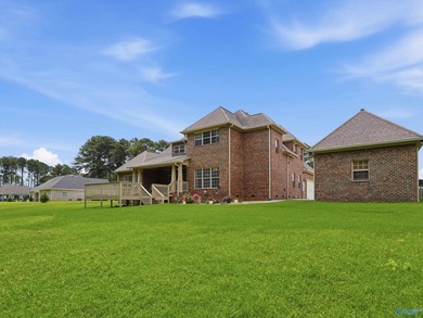 Amazing full brick custom home located in *Savannah Place*, a - photo 38