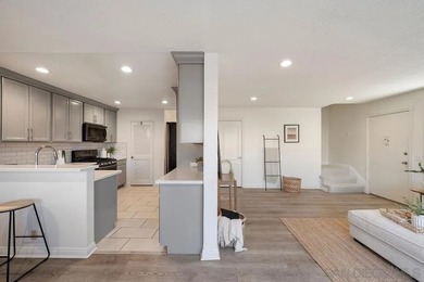 Rare opportunity to own a lovingly maintained 3-bedroom - photo 8