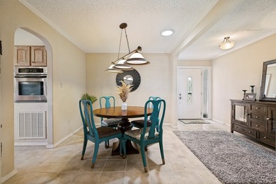 Lake Living at its best! Cool cove of lake house owners with - photo 6