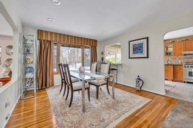Fabulous 3 Bed, 3 Bath Raised Ranch In Great Neck Estates! A - photo 7