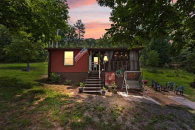 Lake Home For Sale in Burnside, Kentucky