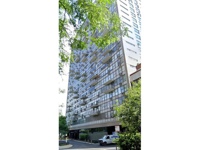 Lake Michigan - Cook County Home Active Under Contract in Chicago Illinois