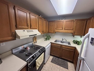 Covenant Towers is a 55 and older fantastic Retirement Community - photo 6