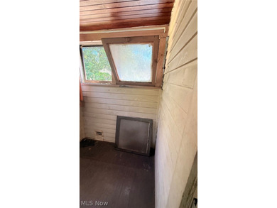 This is a charming 3 bedroom, 1.5 bathroom colonial located in - photo 8