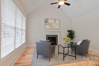 Sellers have now moved out and had the house freshly painted and - photo 11