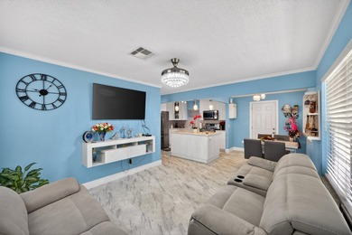 Beautiful, completely remodeled single-family home located in - photo 8